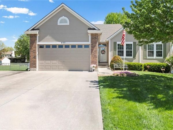 803 Cindy Lane, Raymore, MO 64083