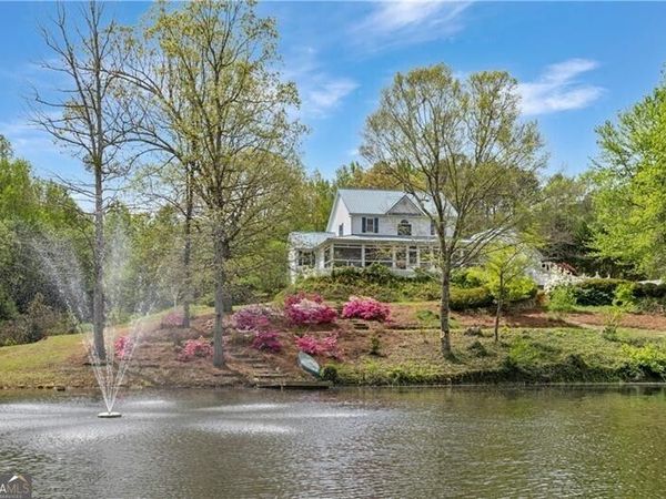 195 Forest Glen Drive, Waleska, GA 30183