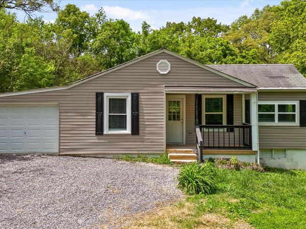 9 Virginia Avenue, Rossville, GA 30741