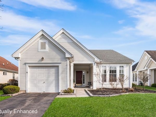 18 Kensington Cir, White, NJ 07823