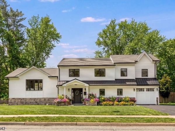 59 Laauwe Ave, Wayne, NJ 07470