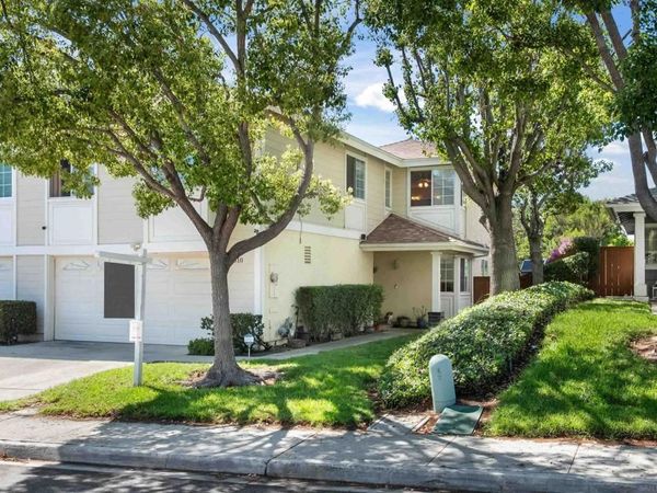 7810 Mission Montana Pl, San Diego, CA 92120