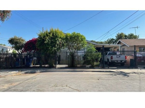 1664 E 66th, Los Angeles, CA 90001