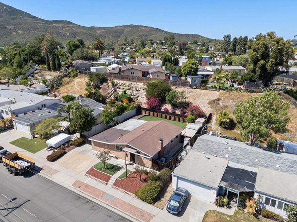 8470 Tommy Dr, San Diego, CA 92119