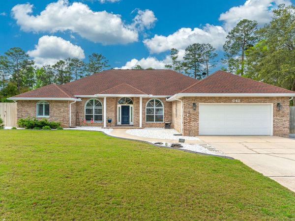 642 W Kilcullen Drive, Niceville, FL 32578