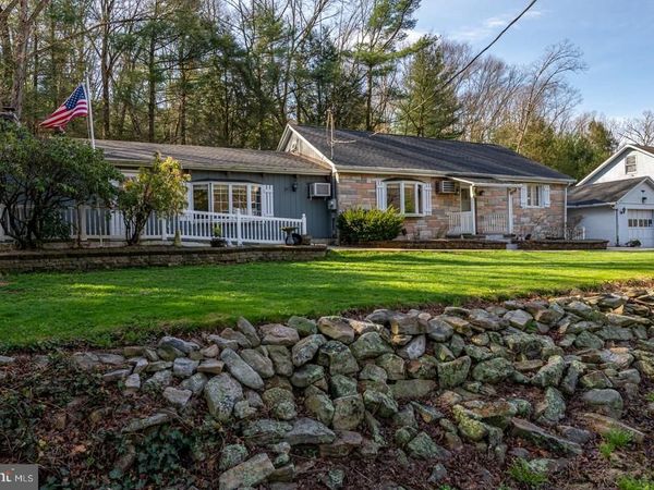 127 MOLLEYSTOWN ROAD , PINE GROVE, PA 17963