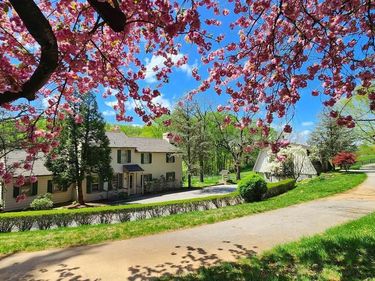 1105 GREEN LANE ROAD, MALVERN, PA 19355