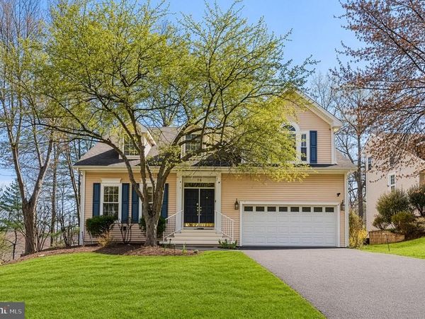 70 HARTLEY LANE, BASKING RIDGE, NJ 07920