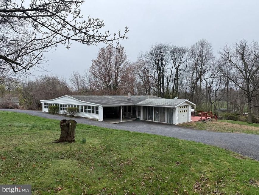 21 Crest Lane, Palmyra, PA 17078 Main Photo