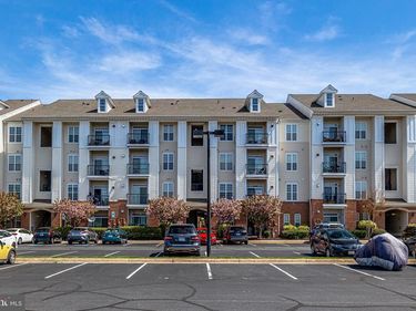 21216 MCFADDEN SQUARE, Unit 305, STERLING, VA 20165