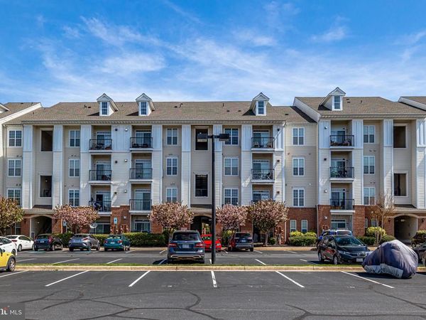 21216 MCFADDEN SQUARE, Unit 305, STERLING, VA 20165
