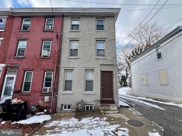 613 WALNUT STREET, NORRISTOWN, PA 19401