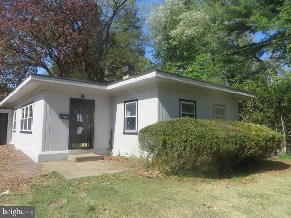 8200 CHELTENHAM AVENUE, GLENSIDE, PA 19038