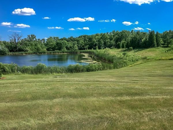 8501 DEERWOOD LANE S, Franklin, WI 53132