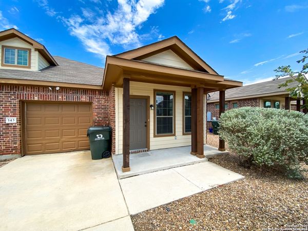 143 Creekside Villa Dr, Kyle, TX 78640