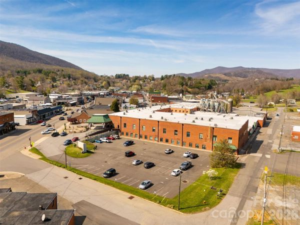 108 Jefferson Station Place , West Jefferson, NC 28694