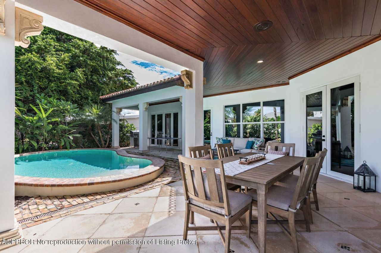 141 Gregory Place, West Palm Beach, FL 33405 Photo