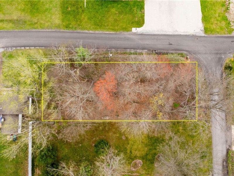 Harbor Avenue, Lake Milton, OH 44429 Photo 2