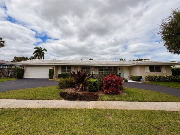 5011 Madison St , Hollywood, FL 33021