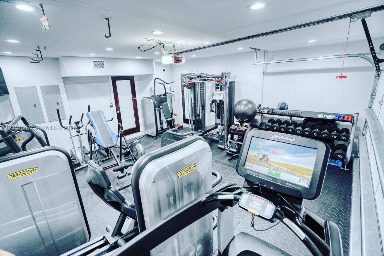 13300 Biscayne Bay Ter, North Miami, FL 33181 Photo