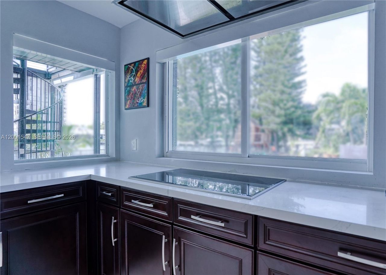 13300 Biscayne Bay Ter, North Miami, FL 33181 Photo