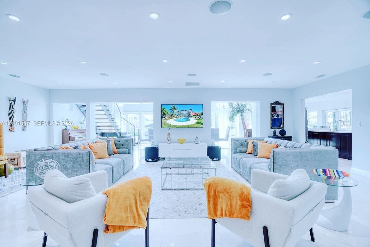 13300 Biscayne Bay Ter, North Miami, FL 33181 Photo