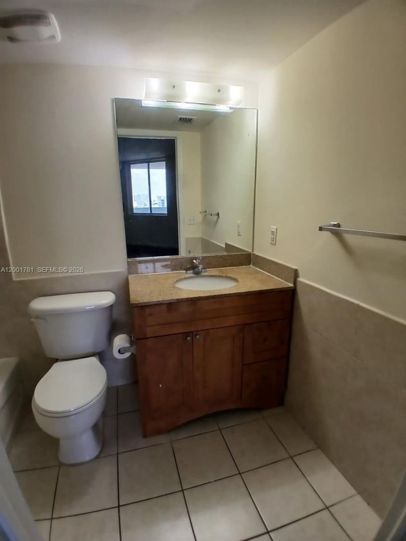 219 NW 12th Ave, Unit 914, Miami, FL 33128 Photo