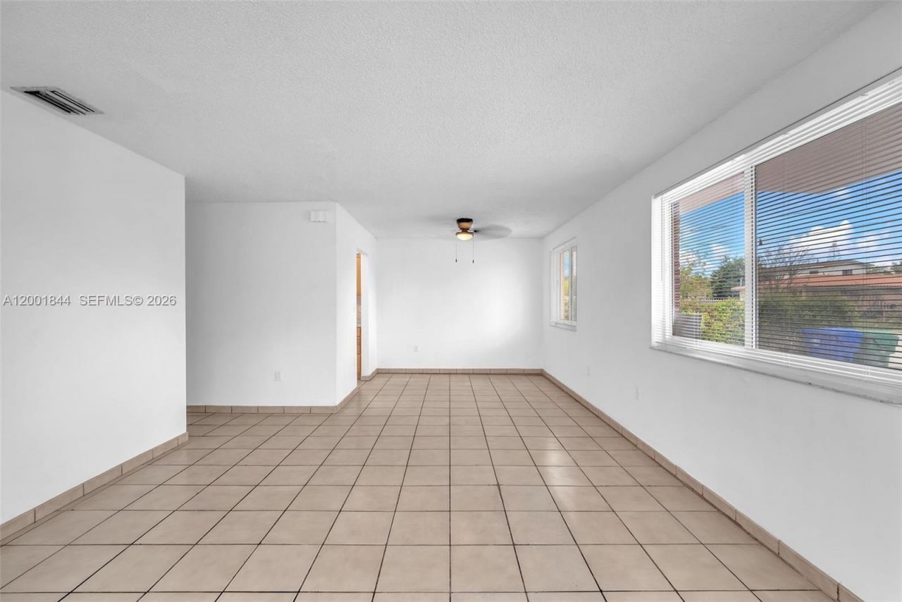 535 NW 44th Ave, Unit 1, Miami, FL 33126 Photo