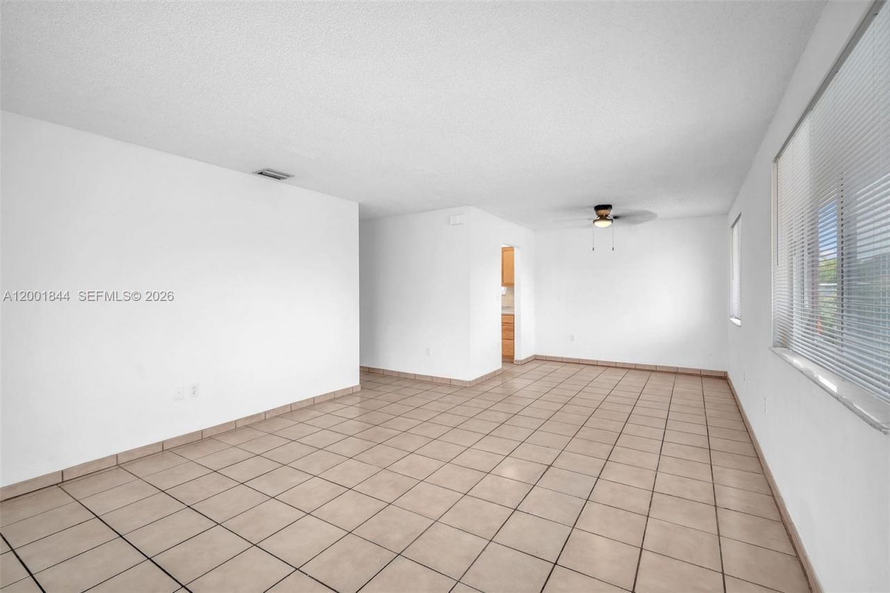 535 NW 44th Ave, Unit 1, Miami, FL 33126 Photo