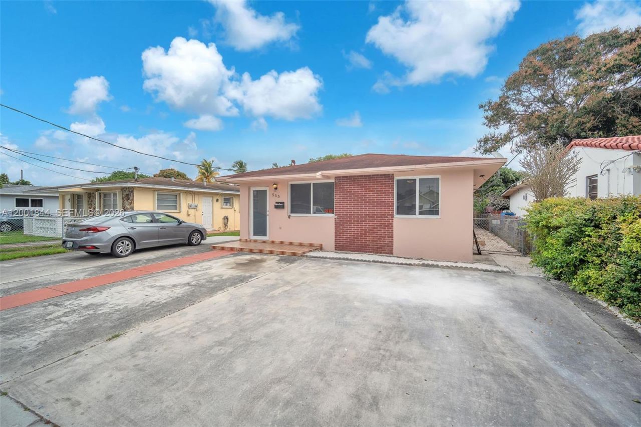 535 NW 44th Ave, Unit 1, Miami, FL 33126 Photo