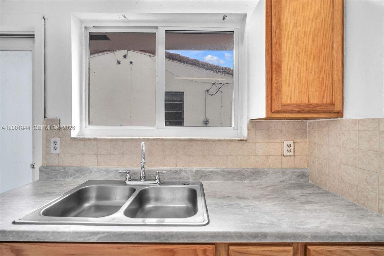 535 NW 44th Ave, Unit 1, Miami, FL 33126 Photo