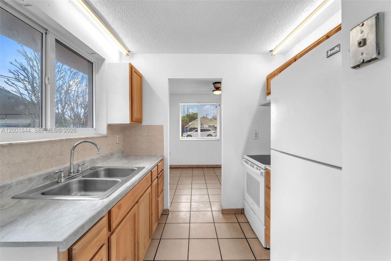 535 NW 44th Ave, Unit 1, Miami, FL 33126 Photo