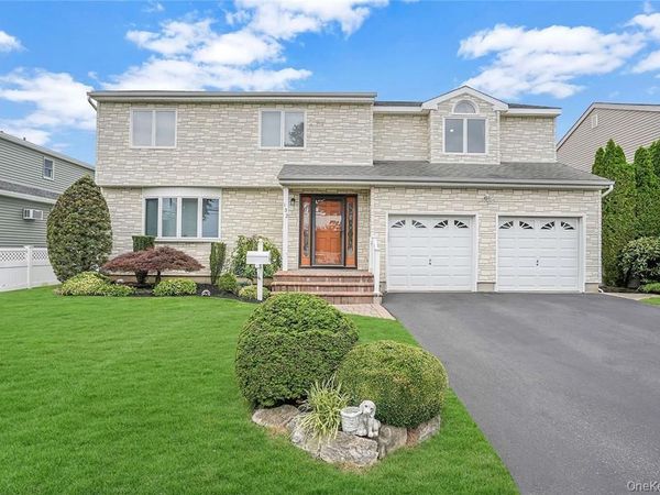 132 Atlantic Avenue , Massapequa Park, NY 11762