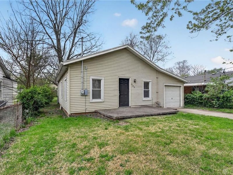 525 Blue Bell Road, Riverside, OH 45431 Photo 1