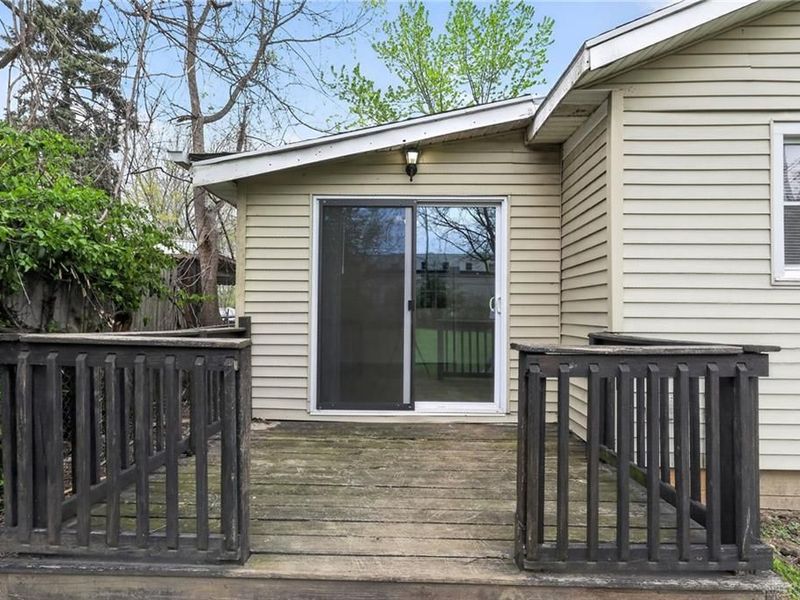 525 Blue Bell Road, Riverside, OH 45431 Photo 2