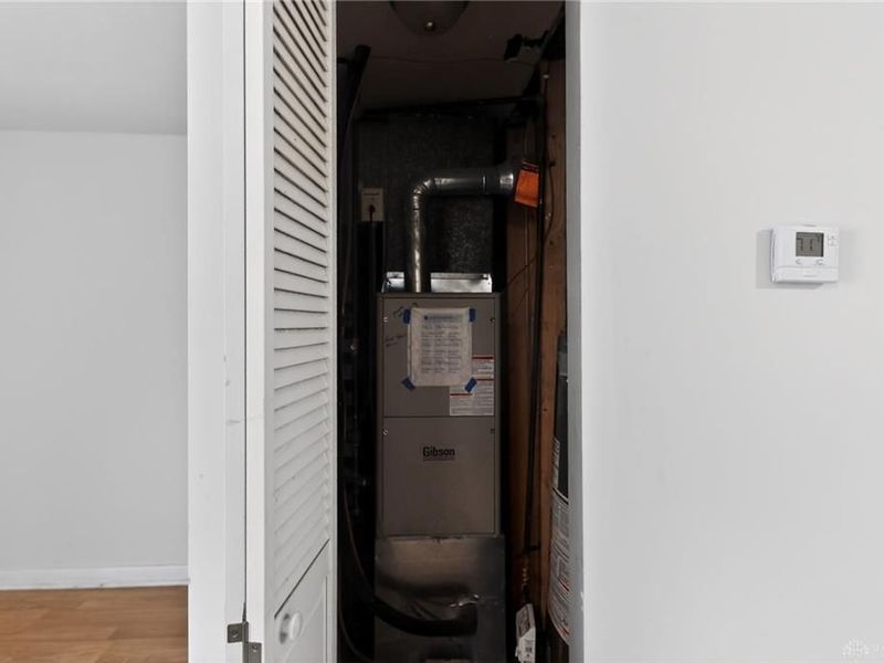 525 Blue Bell Road, Riverside, OH 45431 Photo 28