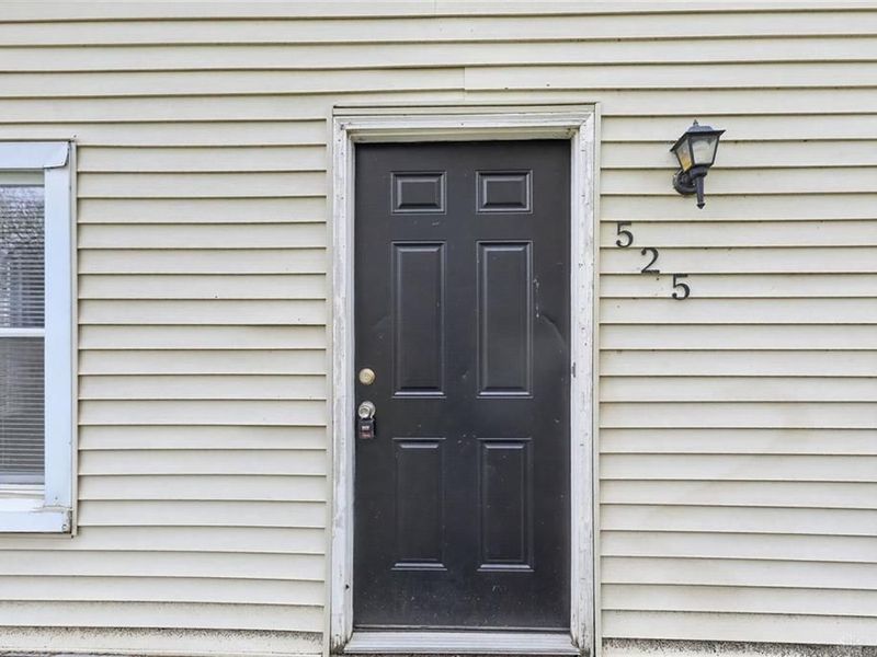 525 Blue Bell Road, Riverside, OH 45431 Photo 8