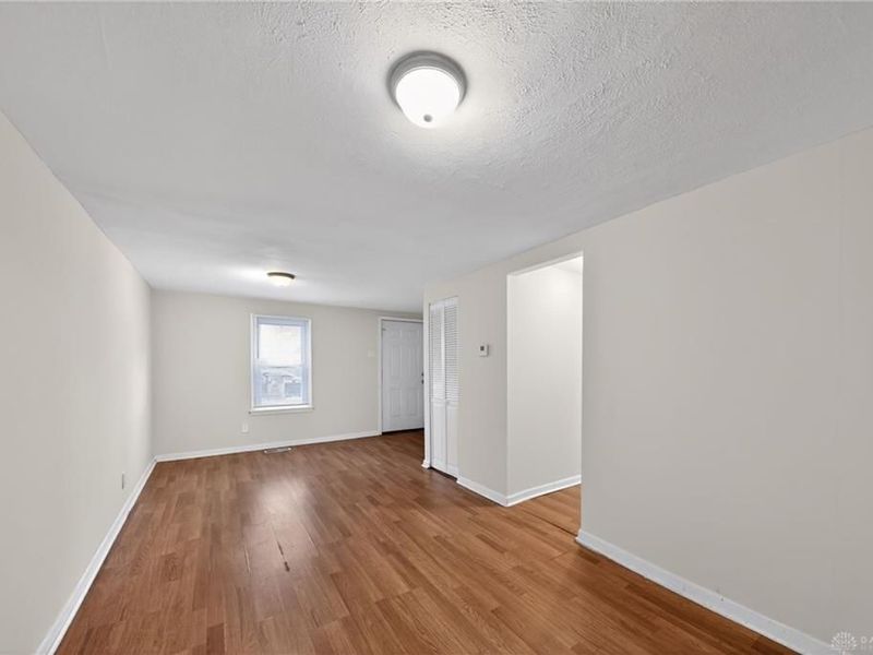 525 Blue Bell Road, Riverside, OH 45431 Photo 9