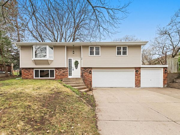 36 13th Avenue SW, New Brighton, MN 55112