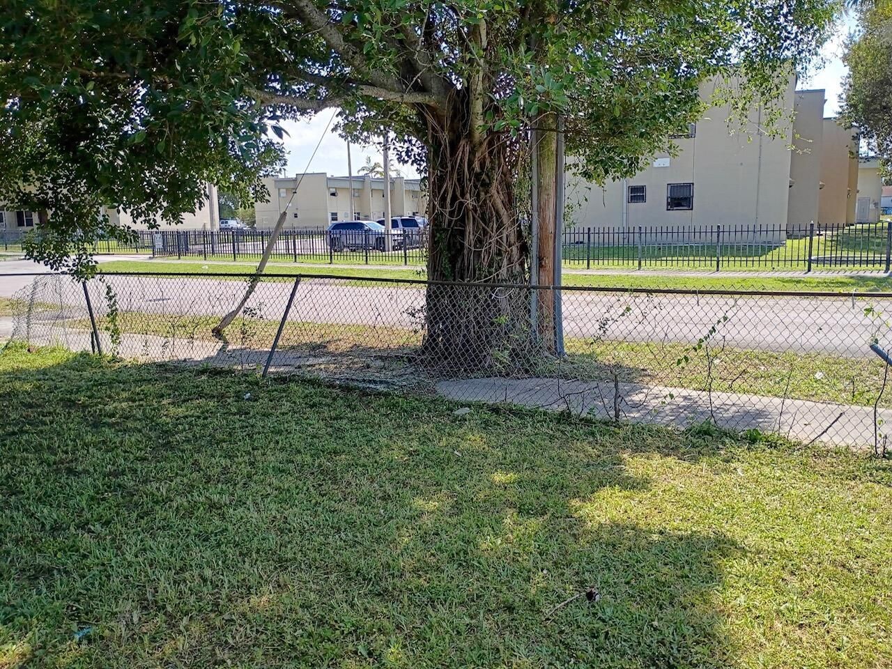 1580 NW 77th Terrace, Miami, FL 33147 Photo