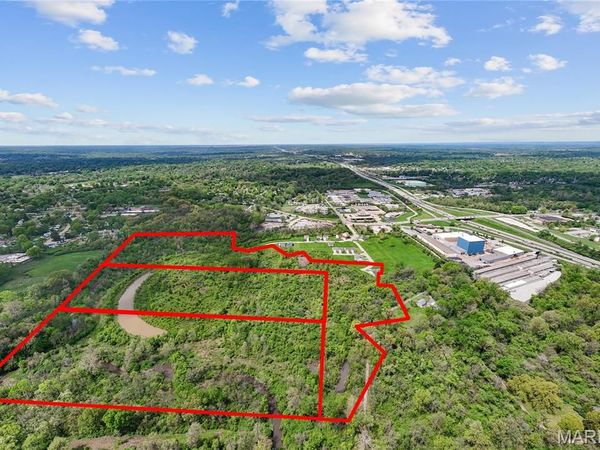 1 Bellefontaine Estates , St Louis, MO 63137