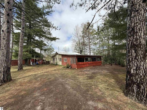 13260 Sharon Road, SE S, Fife Lake, MI 49633