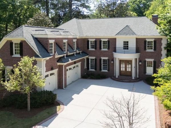 3282 Pinestream Road NW, Atlanta, GA 30327