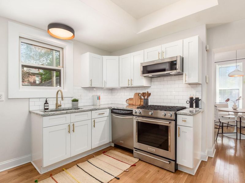 237 Collins Avenue, Columbus, OH 43215 Photo 15