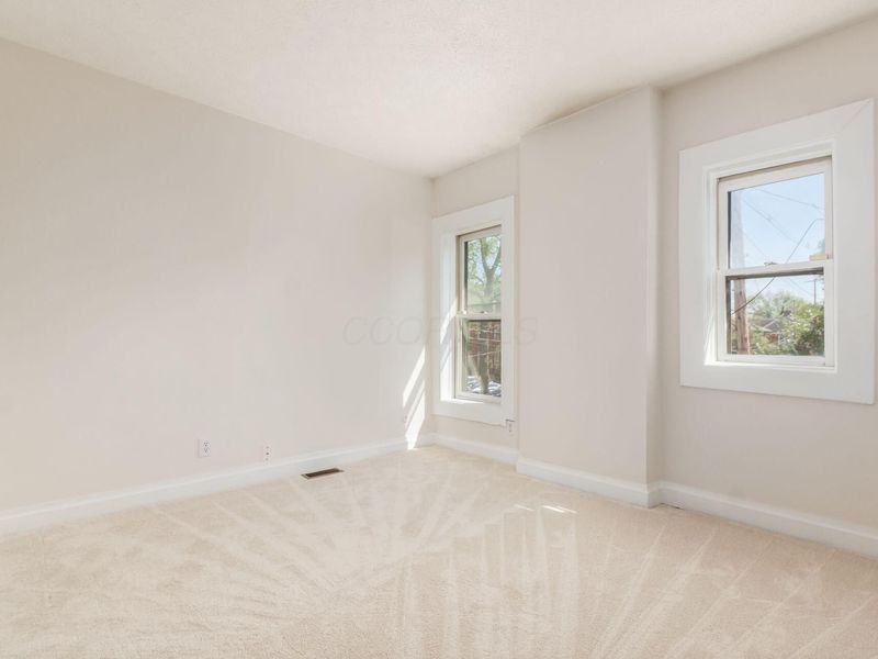 237 Collins Avenue, Columbus, OH 43215 Photo 25