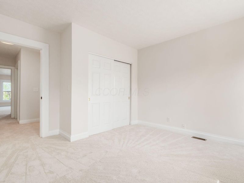 237 Collins Avenue, Columbus, OH 43215 Photo 27