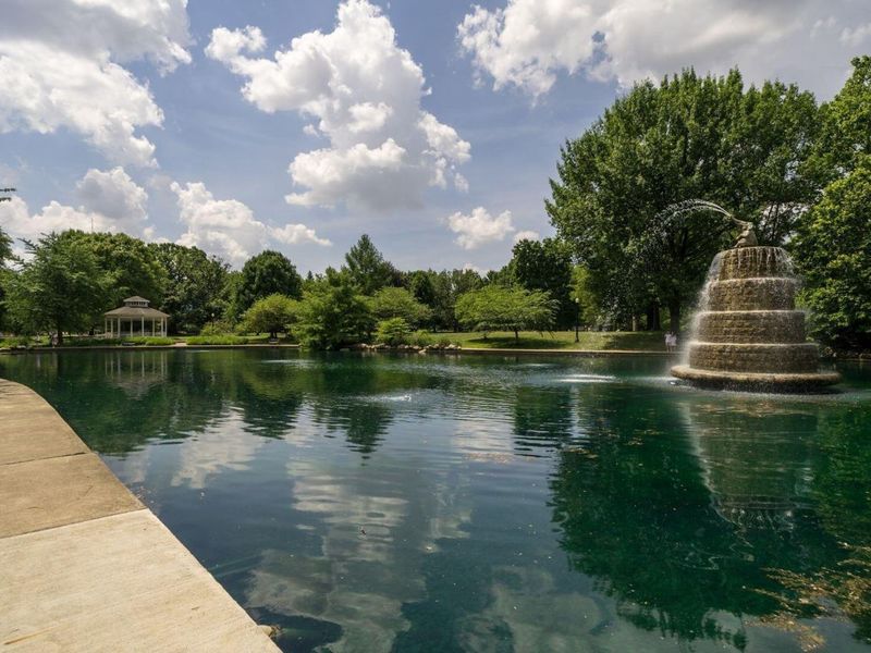 237 Collins Avenue, Columbus, OH 43215 Photo 55