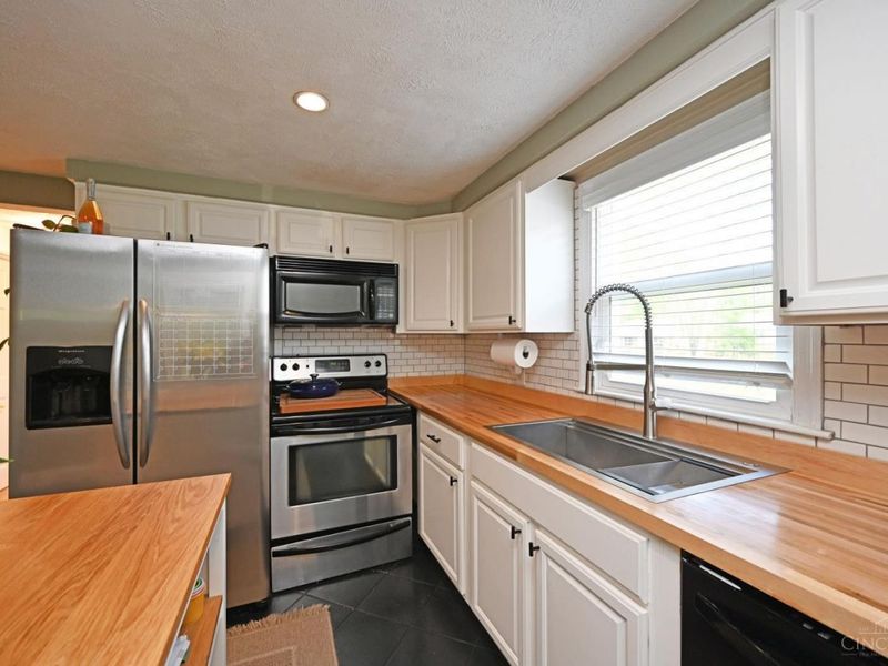 640 Magie Avenue, Fairfield, OH 45014 Photo 11