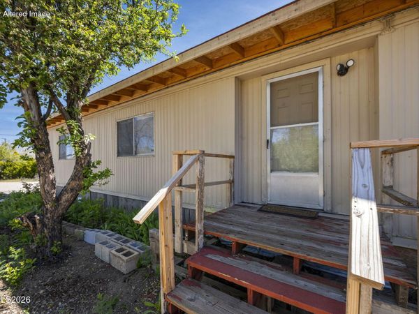 150 W 4th Avenue, Sun Valley, NV 89433