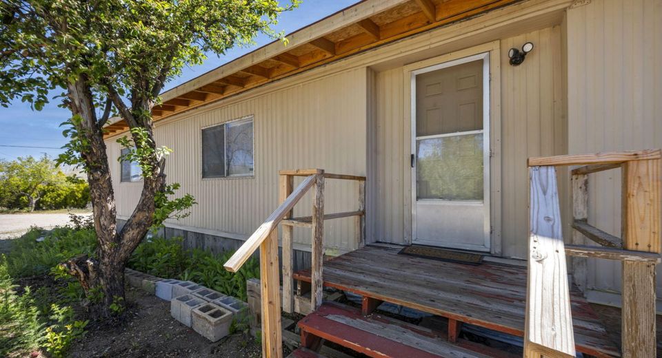 150 W 4th Avenue, Sun Valley, NV 89433 Photo